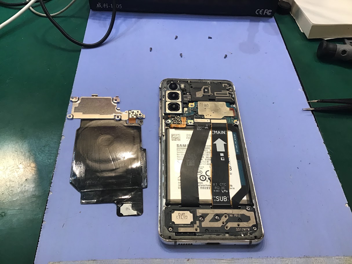 GalaxyS20 5Gのバッテリー交換ならデータそのまま修理可能なスマホ修理工房セレオ甲府店へ！